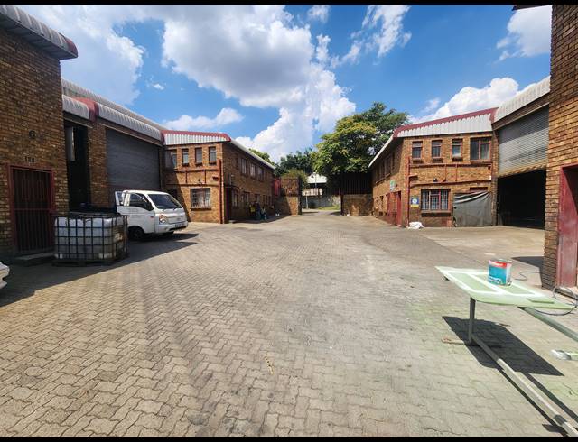 2,400M² FACTORY FOR SALE IN WADEVILLE